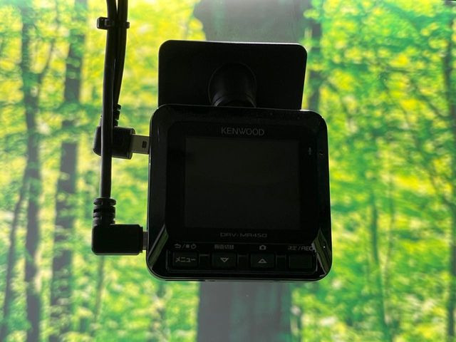 �y�h���C�u���R�[�_�[�z�h���C�u���R�[�_�[����!���s���͂������A������^�]�⎖�̂ɑ��������ہA�f���ŋL�^���A����̃��X�N�ɔ����܂��B���L�^�pSD�J�[�h�͂��q�l�����g�ł��������������K�v������܂��B