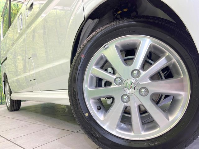 �y����14�C���`�A���~�z�C�[���z�O�ςɃ}�b�`���������A���~�z�C�[���𑕒����Ă���܂��B�e��ЊO�A���~�z�C�[����A�X�^�b�h���X�^�C�����戵�����Ă���܂��B���񂲑��k����������