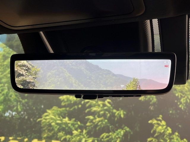 �y�f�W�^���C���i�[�~���[�z��Ȃ̑傫�ȉו��⓯��҂Ō�����m�F���Â炢���ł����S!�J�������B�e�����ԗ�����̉f�������[���~���[���ɕ\���B�N���A�Ȏ��E�ŏ󋵂̊m�F���\�ł�!