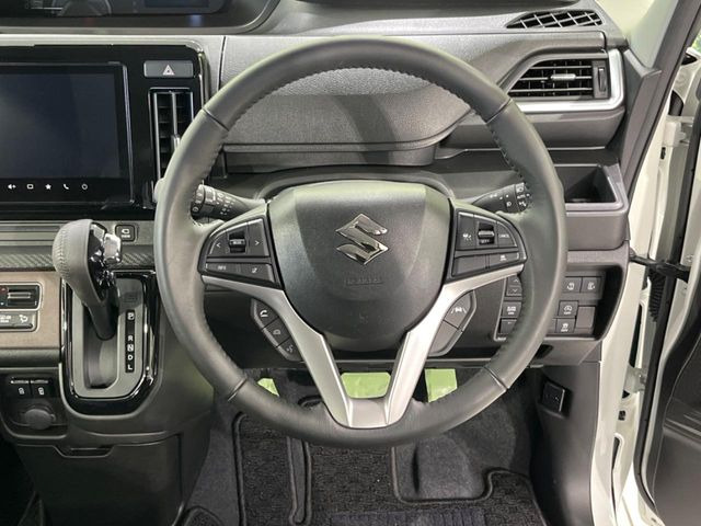 �y�����v�����X�e�A�����O�z�㎿�Ȋv���g�p���邱�ƂŁA��ɂ����������݂ƂĂ��^�]���₷���n���h���ł���