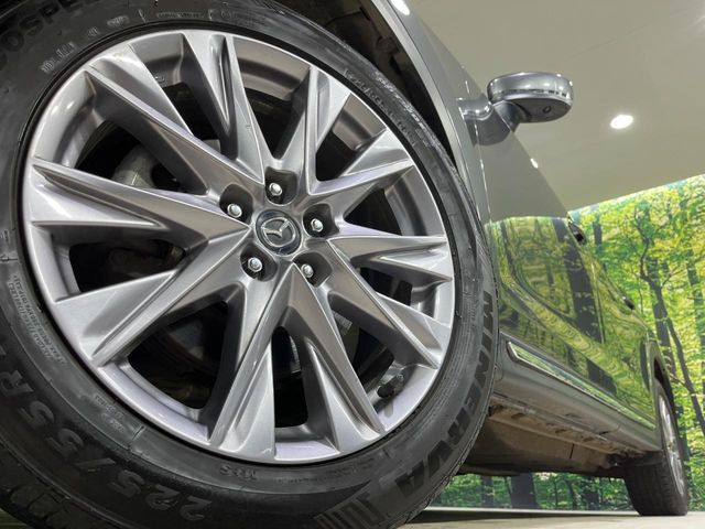 �y���������C���`�A���~�z�C�[���z�O�ςɃ}�b�`���������A���~�z�C�[���𑕒����Ă���܂��B�e��ЊO�A���~�z�C�[����A�X�^�b�h���X�^�C�����戵�����Ă���܂��B���񂲑��k����������