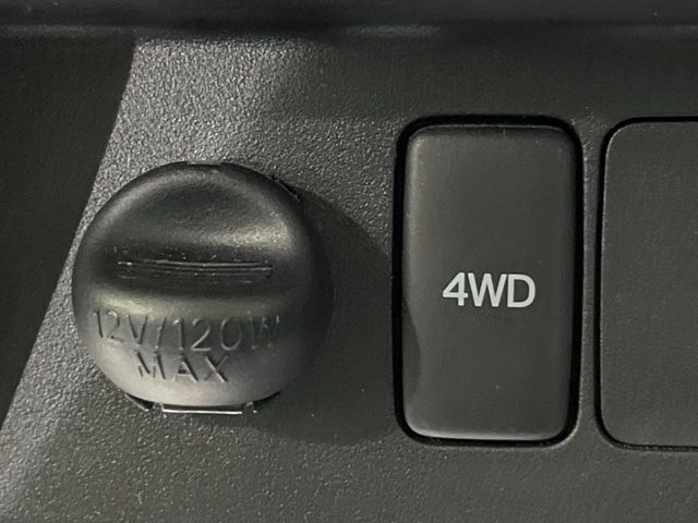 4WD�̂��Ԃł��̂ŁA�ᓹ�ł����S�ł���~��n�n��ɂ��Z�܂��̕��ȊO�ɂ��A�E�B���^�[�X�|�[�c����̕���~��n��֋A�Ȃ����@�������ɂ���������!