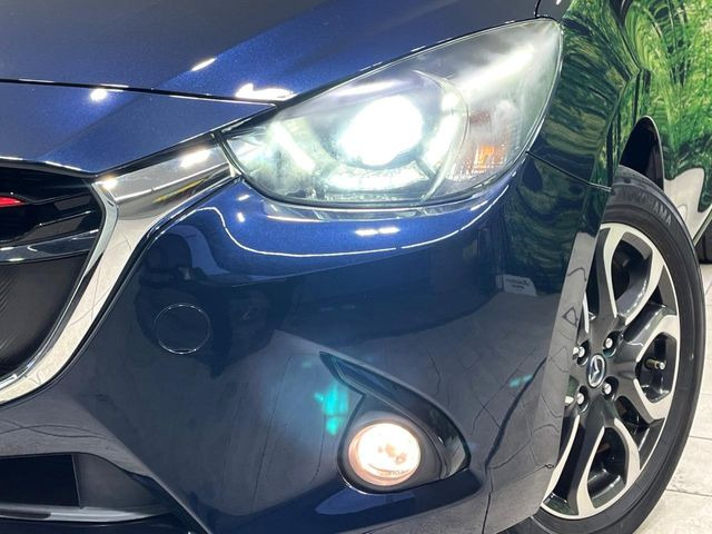 �yLED�w�b�h���C�g�z���V����ԑ��s�����ǍD�Ȏ��E���m�ۂ����S���ĉ^�]�ł��鍂�P�xLED�w�b�h���C�g�𑕔�!�_�����x�������A����d�͂��}�����Ă��܂��B