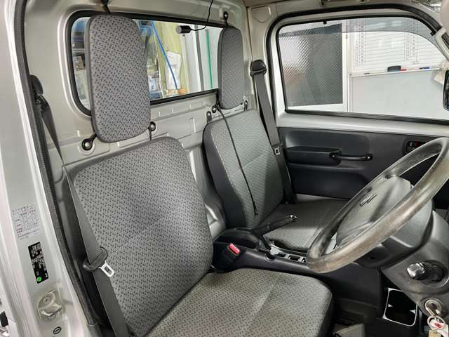 キャリイKC エアコン パワステ オートギヤシフト 4WD