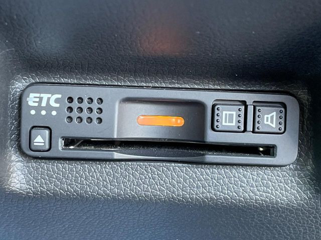 【ETC】高速道路の料金所をストレスなく通過!話題のスポットやサービスエリアに多い「スマートIC」利用時は必須のアイテムです。当店でセットアップを実施、ご納車当日からすぐにご利用いただけます!