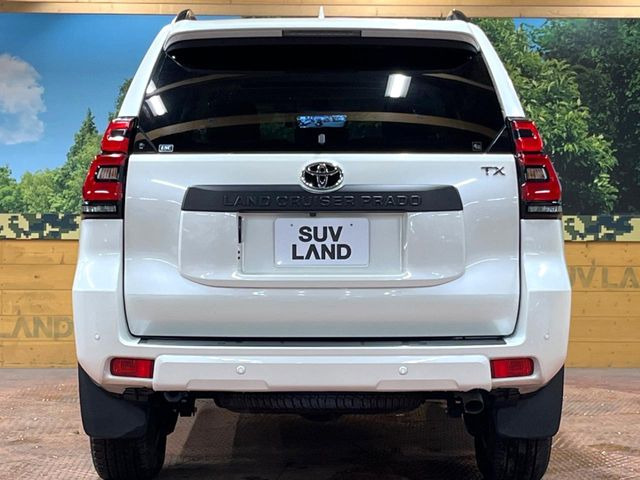 安心の最長10年・走行無制限保証(有償)をご用意。保証内容も充実はもちろん、無料点検&オイル交換や、年中無休の全国・24時間ロードサービスも付帯されておりますのでご安心下さい。