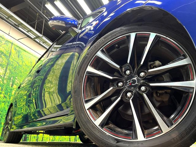 �y����18�C���`�A���~�z�C�[���z�O�ςɃ}�b�`���������A���~�z�C�[���𑕒����Ă���܂��B�e��ЊO�A���~�z�C�[����A�X�^�b�h���X�^�C�����戵�����Ă���܂��B���񂲑��k����������