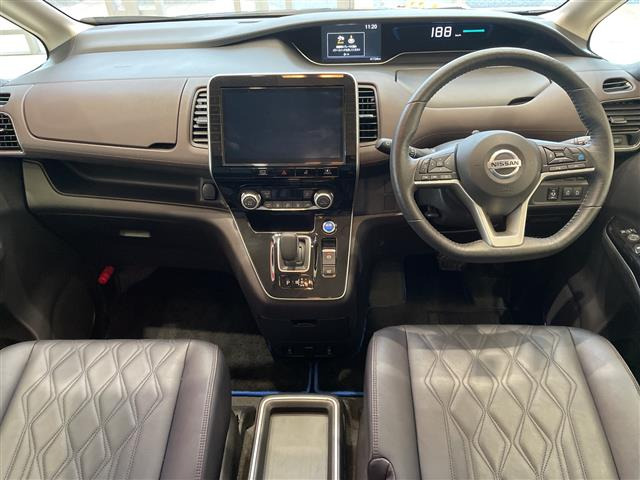 セレナ1.2 e-POWER ハイウェイスターG