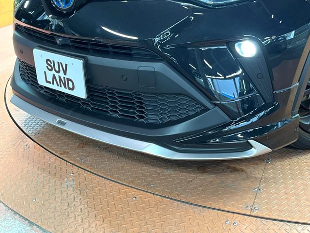 【モデリスタエアロ】人気のモデリスタエアロを装着!クルマの外観がよりスタイリッシュになり、街中で存在感あふれる1台に♪将来買い替える時にもリセールに影響しやすく、価値ある人気の装備です!