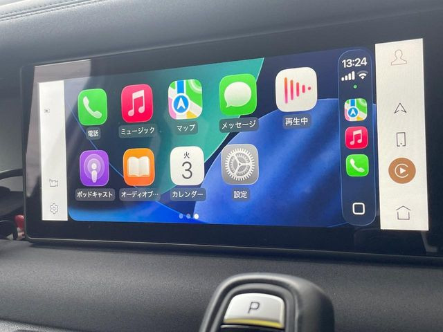 ��Apple Car Play:�X�}�z�Ƃ̗L���ڑ��ŁA�i�r�E�I�[�f�B�I�Đ��ȂǃX�}�z�̃A�v���@�\����ʂł��g����֗��@�\�ł�!