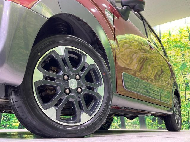 �y����15�C���`�A���~�z�C�[���z�O�ςɃ}�b�`���������A���~�z�C�[���𑕒����Ă���܂��B�e��ЊO�A���~�z�C�[����A�X�^�b�h���X�^�C�����戵�����Ă���܂��B���񂲑��k����������