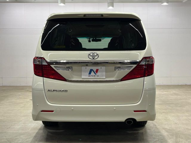 安心の最長10年・走行無制限保証(有償)をご用意。保証内容も充実はもちろん、無料点検&オイル交換や、年中無休の全国・24時間ロードサービスも付帯されておりますのでご安心下さい。