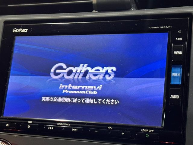 �y�����i�r�z�l�C�̏����i�r�𑕔����Ă���܂��B�i�r�̎g���₷���͂������A�I�[�f�B�I�@�\���[��!�L�����v�◷�s�͂������A�ʋ΂┃�����ȂǕ��i�̃h���C�u���y�����Ȃ�͂���