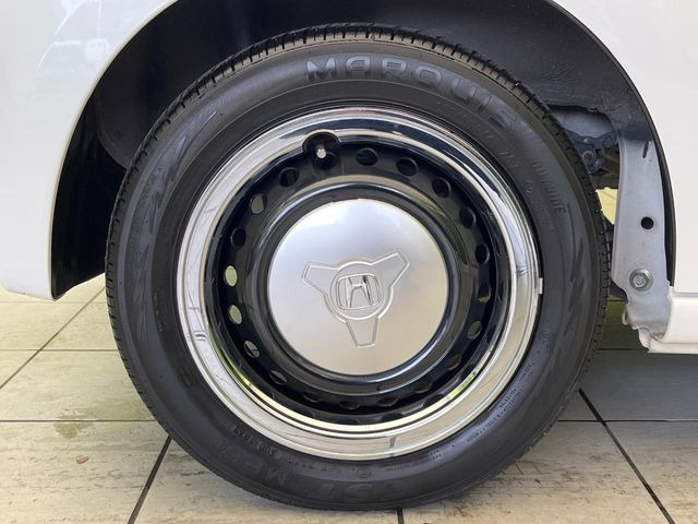 �y����14�C���`�A���~�z�C�[���z�O�ςɃ}�b�`���������A���~�z�C�[���𑕒����Ă���܂��B�e��ЊO�A���~�z�C�[����A�X�^�b�h���X�^�C�����戵�����Ă���܂��B���񂲑��k����������