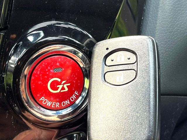 �y�X�}�[�g�L�[�z�J�o����|�P�b�g�ɓ��ꂽ�܂܂ł��h�A�̎{���E�������\�ȃX�}�[�g�L�[�𑕔��B�G���W���̃I���E�I�t�����J�M�����o���K�v����������Ƃ��Ă��֗��ł���