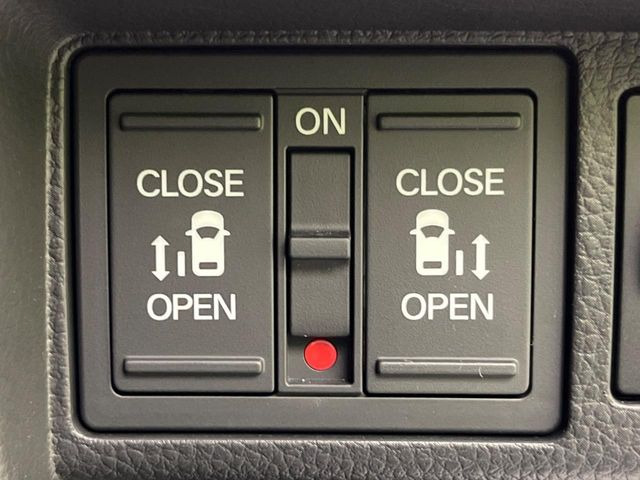 �y�����p���[�X���C�h�h�A�z�X�}�[�g�L�[��^�]�Ȃ̃X�C�b�`�Ō�ȗ����X���C�h�h�A�̊J���\���d��������͂����ăh�A���J����K�v�������A�����Ȃ��q�l�ł��ȒP�ɊJ���߂ł����K�ł���