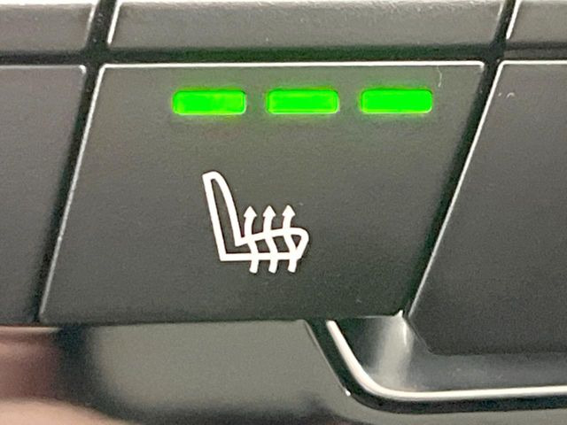 ���t�����g�V�[�g�q�[�e�B���O:�^�]�ȁE����ȋ��ɎO�i�K�Œ��߂��\�ȃV�[�g�q�[�^�[�𑕔����Ă���܂��B�G�߂��킸���K�ɂ��g�p���������܂��B