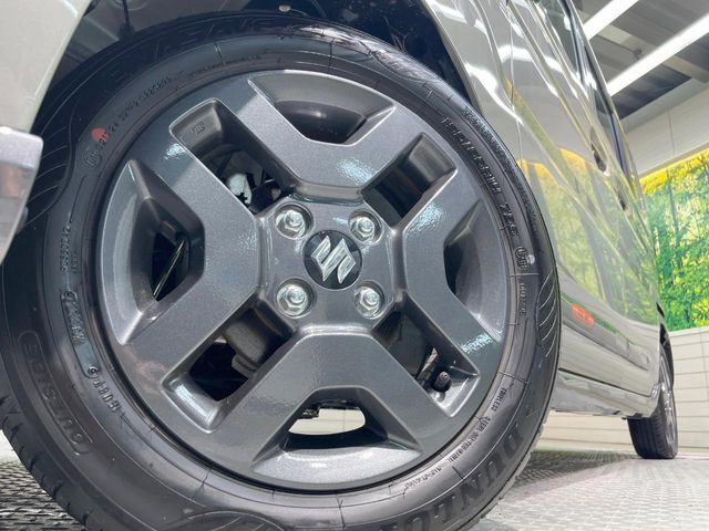 �y����14�C���`�A���~�z�C�[���z�O�ςɃ}�b�`���������A���~�z�C�[���𑕒����Ă���܂��B�e��ЊO�A���~�z�C�[����A�X�^�b�h���X�^�C�����戵�����Ă���܂��B���񂲑��k����������