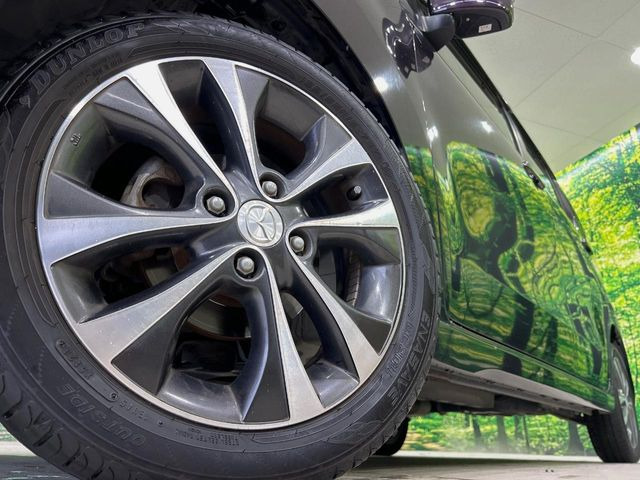 �y����15�C���`�A���~�z�C�[���z�O�ςɃ}�b�`���������A���~�z�C�[���𑕒����Ă���܂��B�e��ЊO�A���~�z�C�[����A�X�^�b�h���X�^�C�����戵�����Ă���܂��B���񂲑��k����������