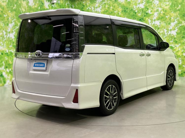 ヴォクシー2.0 ZS 煌