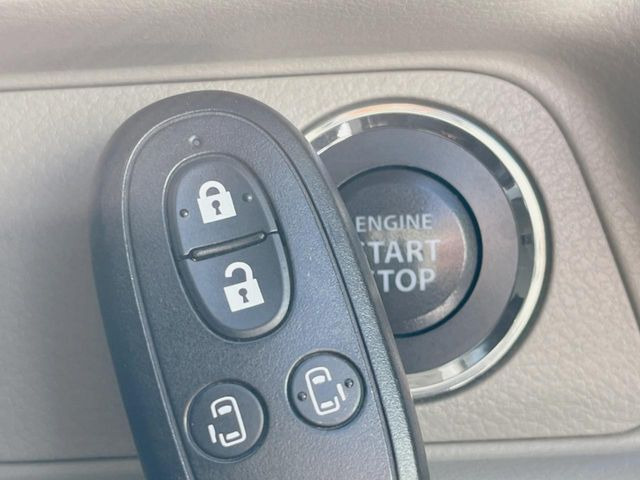 �y�L�[���X�X�^�[�g�V�X�e���z�J�o����|�P�b�g�ɓ��ꂽ�܂܂ł��h�A�̎{���E�������\�ȃX�}�[�g�L�[�𑕔��B�G���W���̃I���E�I�t�����J�M�����o���K�v����������Ƃ��Ă��֗��ł���