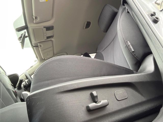 �y�O�ȃp���[�V�[�g�z�X�C�b�`��ŊȒP�ɃV�[�g�̔��������\!�d��������͂�����܂���!���K�ȃV�[�g�|�W�V�����ɃZ�b�g���āA���K�ȃh���C�u�����y���݂��������B