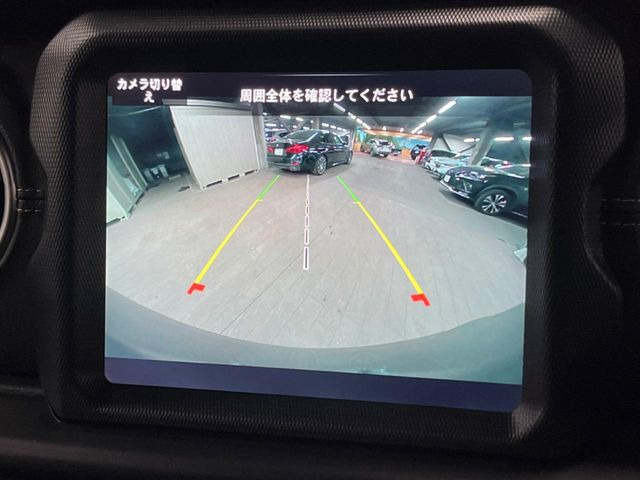 ●バックカメラ:便利な【バックカメラ】で安全確認もできます。駐車が苦手な方にもオススメな便利機能です。