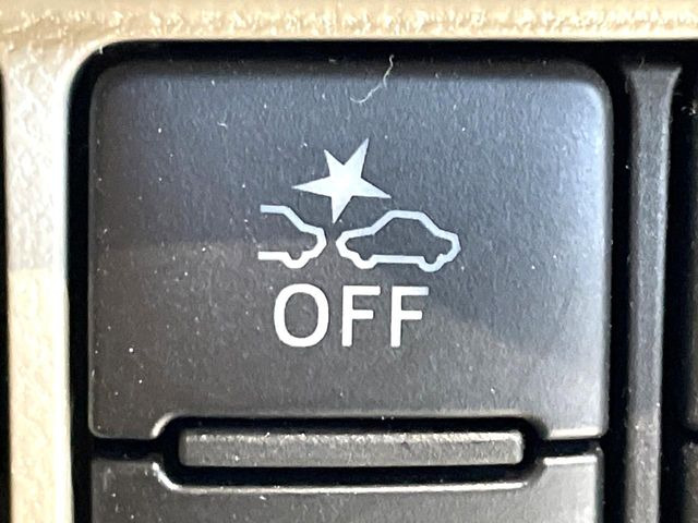 �y�X�}�[�g�A�V�X�g�z���s���ɑO���̎ԗ�����F�����A�Փ˂������Ȏ��͌x��ƃu���[�L�ŏՓˉ���Ɣ�Q�y�����A�V�X�g�B�����S�Ƀh���C�u�����y���݂��������܂��B