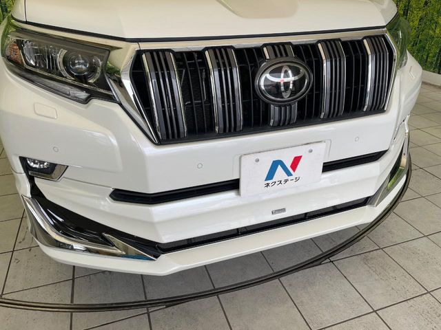 【モデリスタエアロ】人気のモデリスタエアロを装着!クルマの外観がよりスタイリッシュになり、街中で存在感あふれる1台に♪将来買い替える時にもリセールに影響しやすく、価値ある人気の装備です!