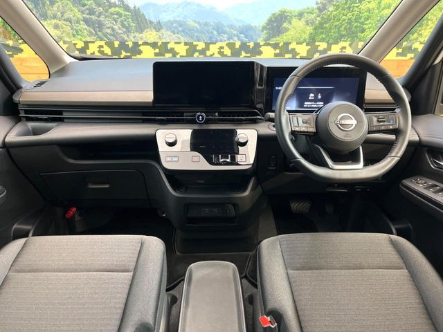 セレナ1.4 e-POWER ハイウェイスターV