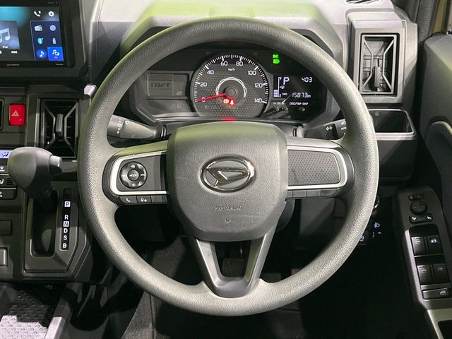 �y�X�e�A�����O�X�C�b�`�z�^�]���A�O������ڐ������炷���ƂȂ��A�I�[�f�B�I���̑��삪�\�ȕ֗��@�\!���S&���K�ȃh���C�u�����o���Ă���܂���