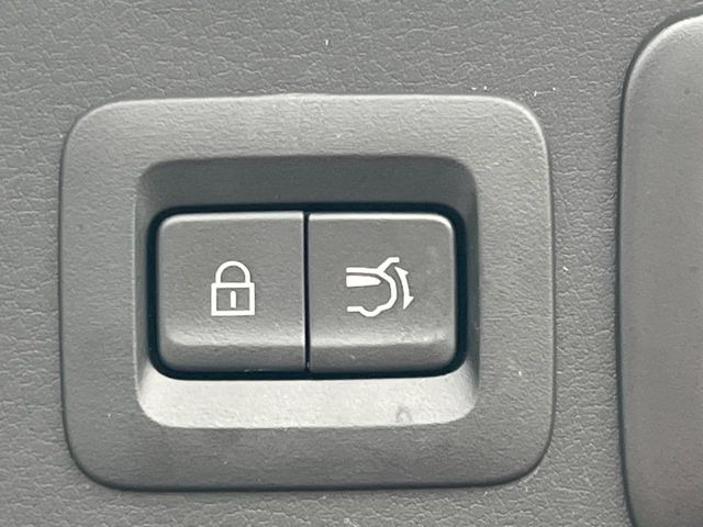 �y�p���[�o�b�N�h�A�z�X�}�[�g�L�[��^�]�Ȃ̃{�^�������������Ń��A�Q�[�g�������ŊJ���܂�!�ו��������Ă��鎞��A�����ʒu�ɂ���o�b�N�h�A��߂�ۂɕ֗��ȋ@�\�ł���