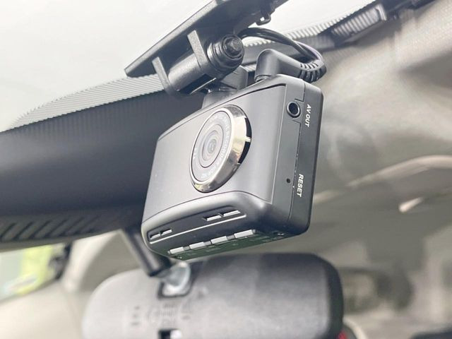 �y�h���C�u���R�[�_�[�z�h���C�u���R�[�_�[����!���s���͂������A������^�]�⎖�̂ɑ��������ہA�f���ŋL�^���A����̃��X�N�ɔ����܂��B���L�^�pSD�J�[�h�͂��q�l�����g�ł��������������K�v������܂��B