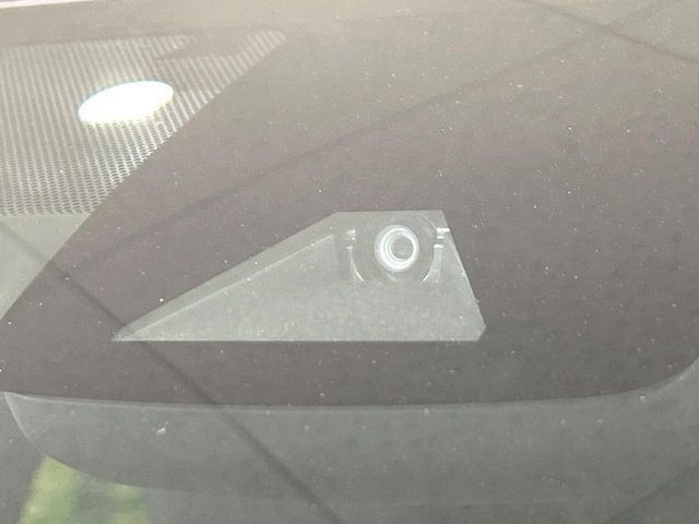 �y�g���^�Z�[�t�e�B�Z���X�z���s���ɑO���̎ԗ�����F�����A�Փ˂������Ȏ��͌x��ƃu���[�L�ŏՓˉ���Ɣ�Q�y�����A�V�X�g�B�����S�Ƀh���C�u�����y���݂��������܂��B