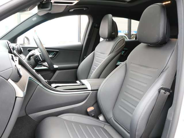 GLCクーペ220d 4マチック AMGラインパッケージ(ISG) 4WD