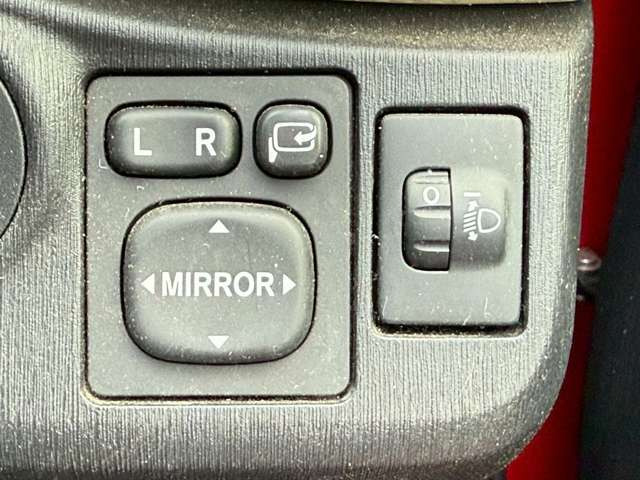 �C�ɂȂ邨�Ԃ�����܂�����E�̓d�b�ԍ����璼�ڂ��X�ɂ��₢���킹���������B�x�����@����ԗ����A��Ԃ܂łȂ�ł������������Ē����܂��B�X�^�b�t�ꓯ���A�����҂����Ă���܂��B