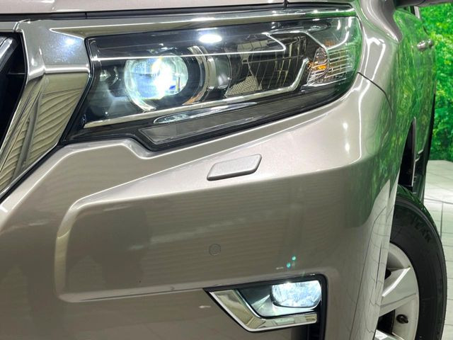 �yLED�w�b�h���C�g�z���V����ԑ��s�����ǍD�Ȏ��E���m�ۂ����S���ĉ^�]�ł��鍂�P�xLED�w�b�h���C�g�𑕔�!�_�����x�������A����d�͂��}�����Ă��܂��B