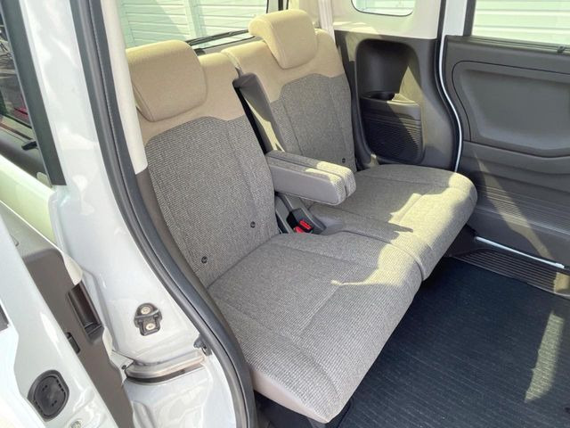 �L�X�Ƃ���2��ڃV�[�g�͋��Z���������A���S�n�����K!�F�B��Ƒ��Ƃ̂��o�����ɂ҂�����ł��B�x�r�[�V�[�g��`���C���h�V�[�g�g�p�������K�ɂ��߂�������������\���ȋ�Ԃ��m�ۂ��Ă��܂��B