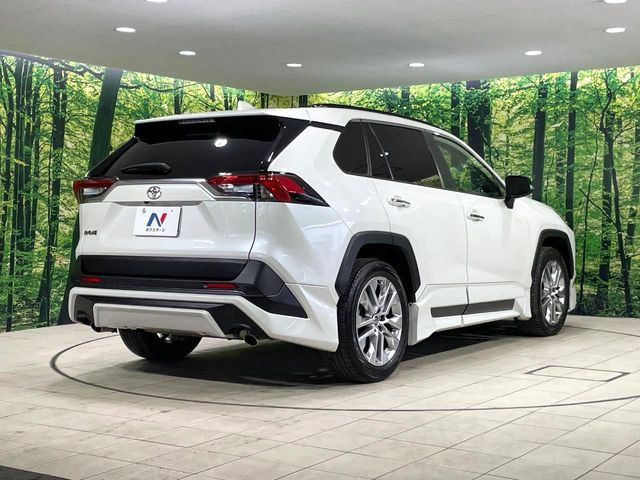 ☆全国のネクステージからお取り寄せが可能※!遠方の店舗に展示してあるクルマが気になる場合も、最寄りの店舗でご覧いただくことが可能です!是非私たちに要望をお聞かせください!※別途費用