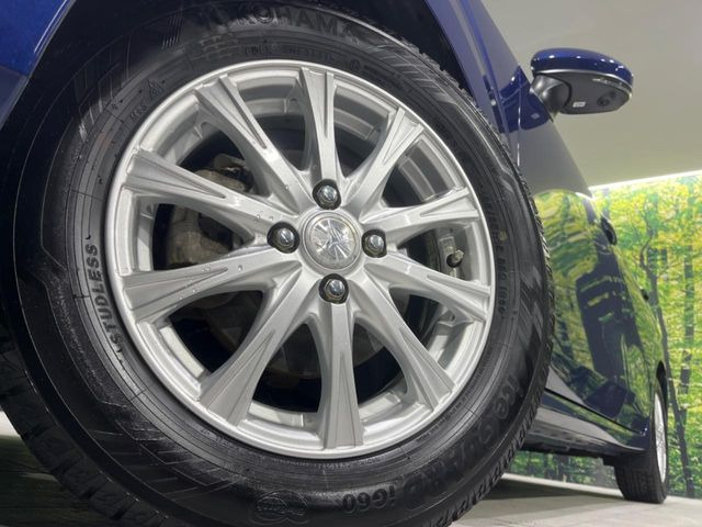 �y15�C���`�A���~�z�C�[���z�O�ςɃ}�b�`�����A���~�z�C�[���𑕒����Ă���܂��B�e��A���~�z�C�[����A�X�^�b�h���X�^�C�����戵�����Ă���܂��B���񂲑��k����������