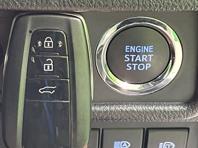 �y�X�}�[�g�L�[�z�J�o����|�P�b�g�ɓ��ꂽ�܂܂ł��h�A�̎{���E�������\�ȃX�}�[�g�L�[�𑕔��B�G���W���̃I���E�I�t�����J�M�����o���K�v����������Ƃ��Ă��֗��ł���