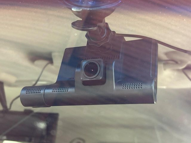 �y�h���C�u���R�[�_�[�z�h���C�u���R�[�_�[����!���s���͂������A������^�]�⎖�̂ɑ��������ہA�f���ŋL�^���A����̃��X�N�ɔ����܂��B���L�^�pSD�J�[�h�͂��q�l�����g�ł��������������K�v������܂��B