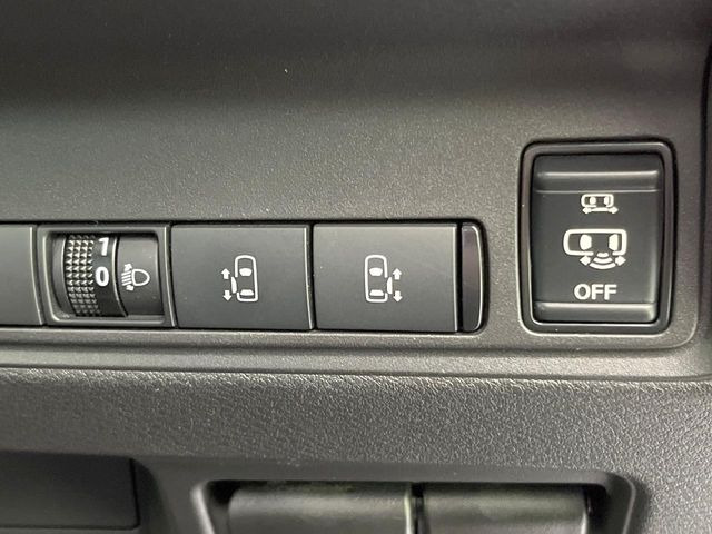 �y�����p���[�X���C�h�h�A�z�X�}�[�g�L�[��^�]�Ȃ̃X�C�b�`�Ō�ȗ����X���C�h�h�A�̊J���\���d��������͂����ăh�A���J����K�v�������A�����Ȃ��q�l�ł��ȒP�ɊJ���߂ł����K�ł���