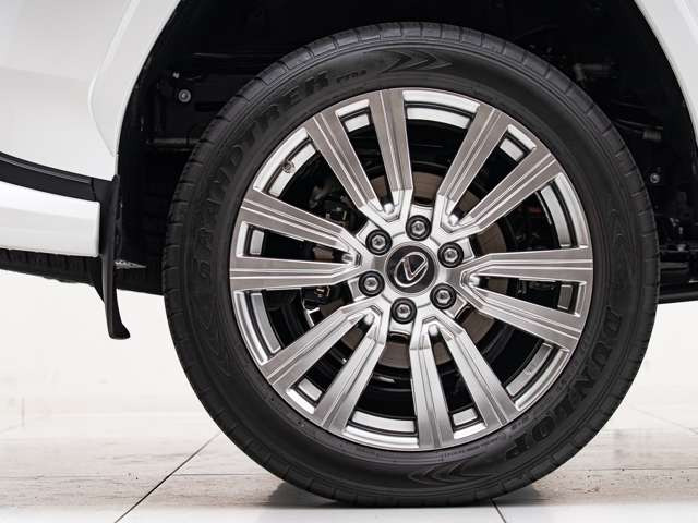 �y �A�y���^�F�蒆�Î� �z���Ђł̎ԗ��m�F�ɉ����A��O�ҋ@��2�Ђ֊Ӓ���˗����A�ԗ���Ԃ��`�F�b�N�B���i���̎��_�Ŗ�����s��������ΑΉ��A���S���Ă��͂��o���邨�Ԃ̏�ԂɎd�グ�܂��B