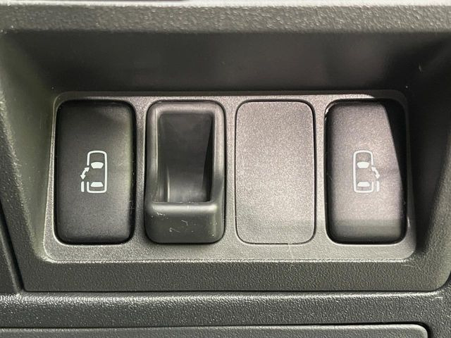 �y�����p���[�X���C�h�h�A�z�X�}�[�g�L�[��^�]�Ȃ̃X�C�b�`�Ō�ȗ����X���C�h�h�A�̊J���\���d��������͂����ăh�A���J����K�v�������A�����Ȃ��q�l�ł��ȒP�ɊJ���߂ł����K�ł���