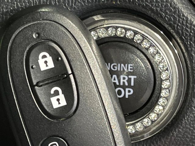 �y�L�[���X�X�^�[�g�V�X�e���z�J�o����|�P�b�g�ɓ��ꂽ�܂܂ł��h�A�̎{���E�������\�ȃX�}�[�g�L�[�𑕔��B�G���W���̃I���E�I�t�����J�M�����o���K�v����������Ƃ��Ă��֗��ł���