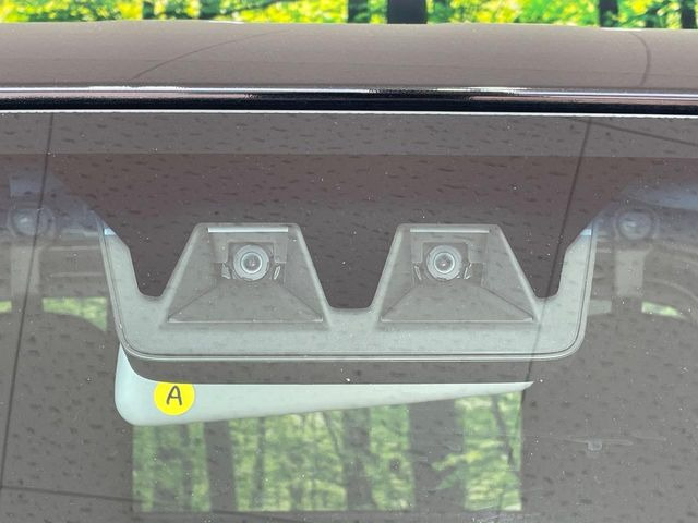 �y�X�}�[�g�A�V�X�g�z���s���ɑO���̎ԗ�����F�����A�Փ˂������Ȏ��͌x��ƃu���[�L�ŏՓˉ���Ɣ�Q�y�����A�V�X�g�B�����S�Ƀh���C�u�����y���݂��������܂��B