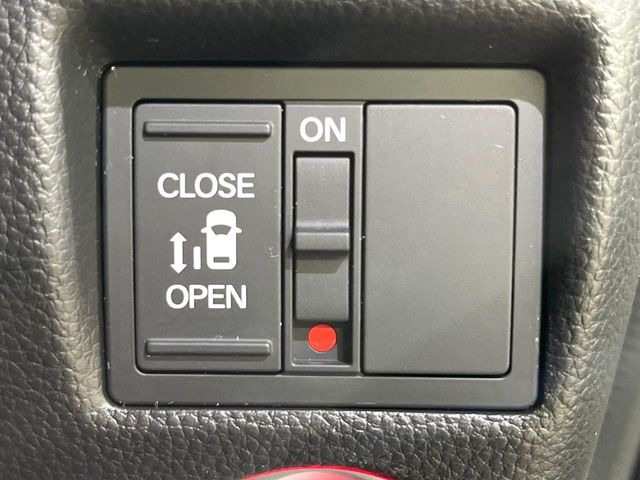 �y�p���[�X���C�h�h�A�z�X�}�[�g�L�[��^�]�Ȃ̃X�C�b�`�ŃX���C�h�h�A�̊J���\���d��������͂����ăh�A���J����K�v�������A���������q�l�ł��A�d���ו��������Ă��鎞�����N�ɊJ���߂ł��܂���