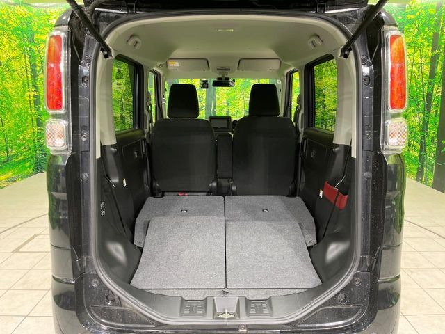 ���i�̂���������ʋ΁A���}���ɏ\���ȉ׎��X�y�[�X���m�ۂ��Ă���܂��B�Z�J���h�V�[�g��|���ƁA�傫�ȉו��̐ύڂ��\�ł���