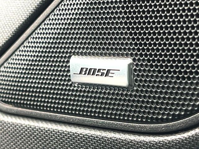 �yBOSE�T�E���h�V�X�e���z���[�J�[�I�v�V�����̍��i�ʃT�E���h�V�X�e���𓋍ځB��p�̃`���[�j���O���{���ꂽ�召�l�X�ȃX�s�[�J�[����ǎ��ȃT�E���h���t�ł��A�Տꊴ���ӂ�鉹����Ԃ����o���܂��B